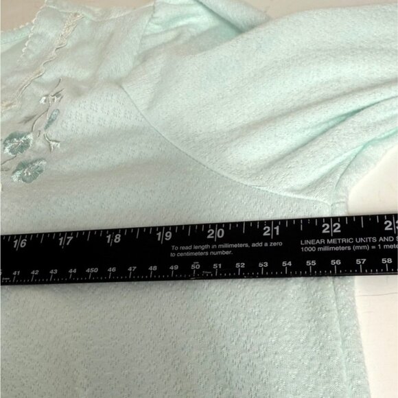 Miss Elaine Honeycomb Nightgown Size L Light Mint Green Long Sleeve Embroidered - Picture 8 of 11